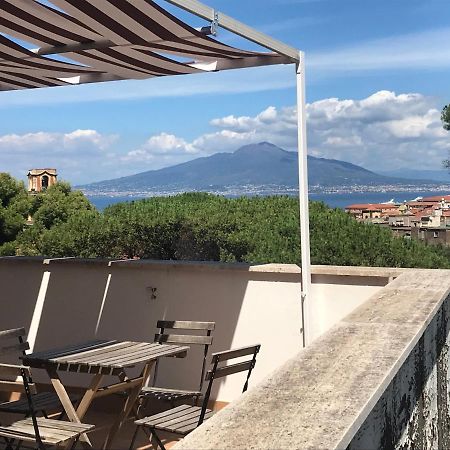 Casa Bice Amazing View Of Vesuvius Apartman Sorrento Kültér fotó