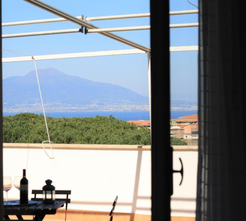 Casa Bice Amazing View Of Vesuvius Apartman Sorrento Kültér fotó